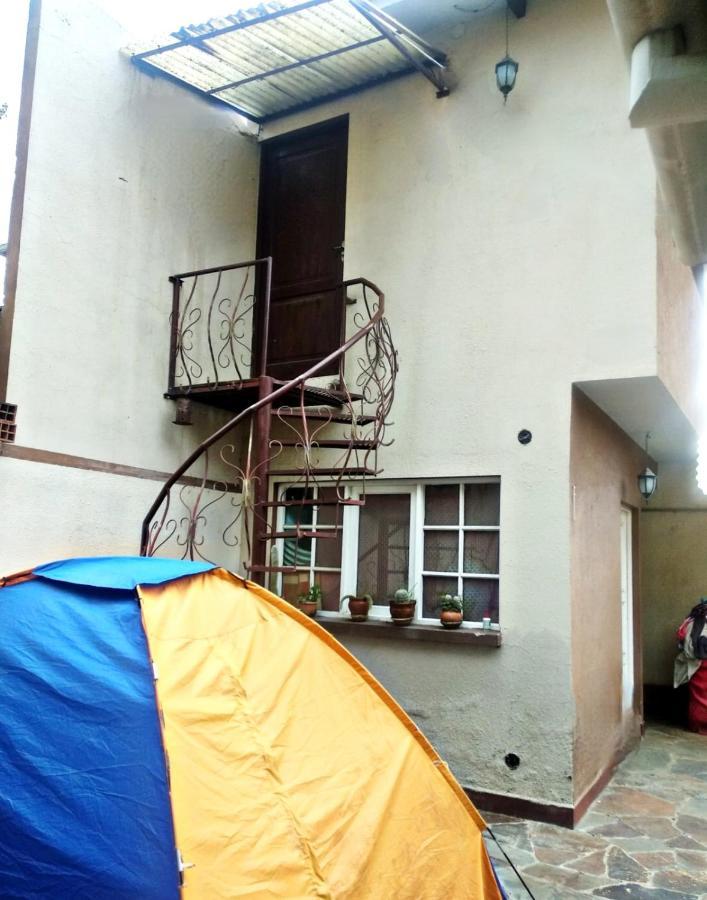 Residencial Moroni - Alojamiento En Cochabamba Bed and Breakfast Esterno foto