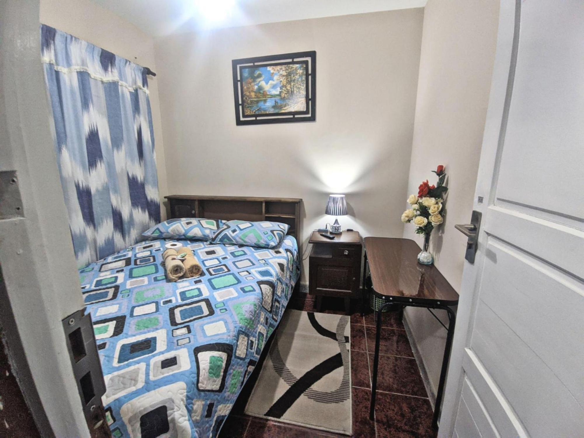 Residencial Moroni - Alojamiento En Cochabamba Bed and Breakfast Esterno foto