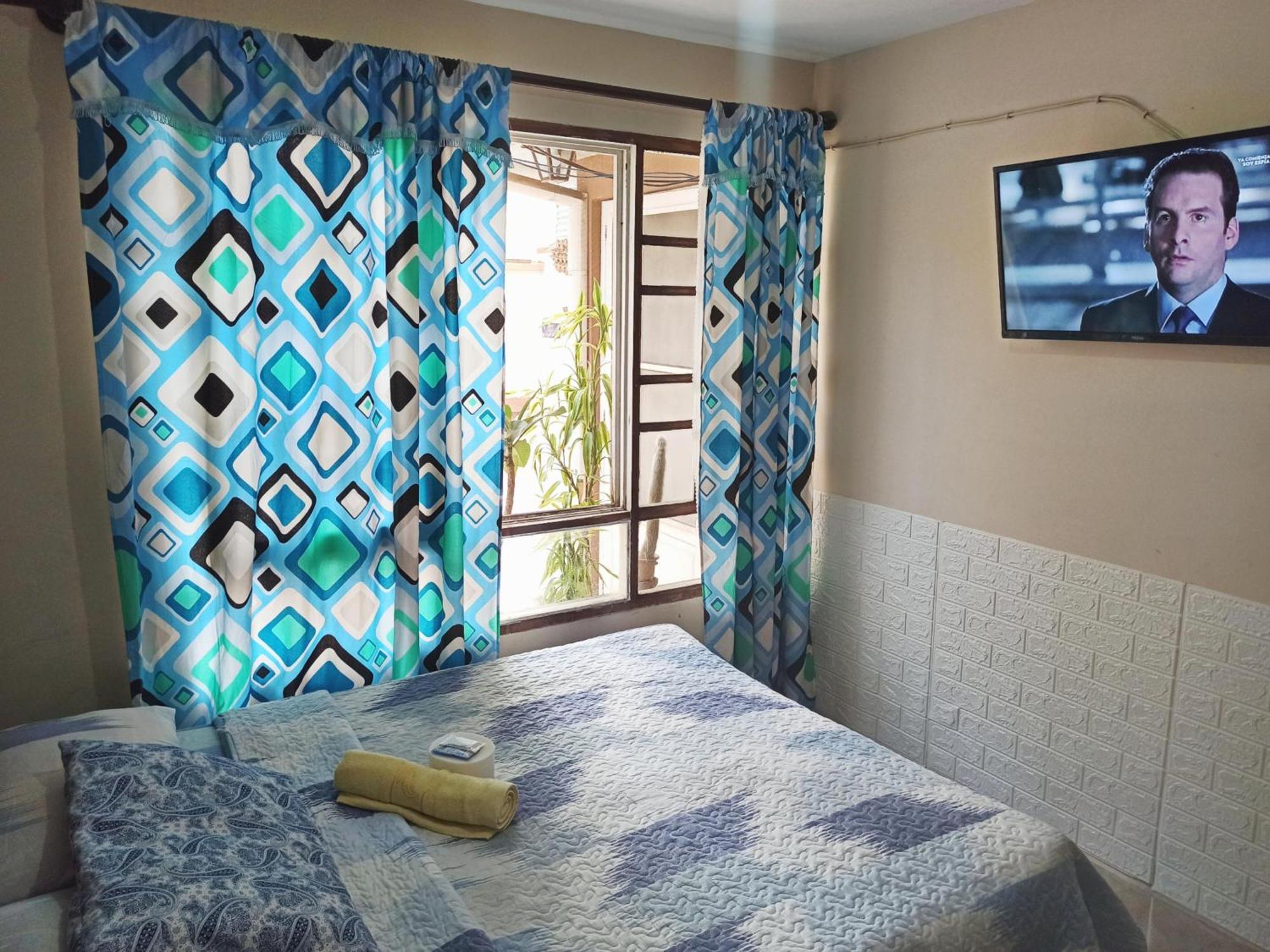 Residencial Moroni - Alojamiento En Cochabamba Bed and Breakfast Esterno foto